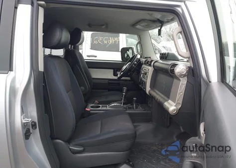 2007 Toyota Fj Cruiser из США, поврежденный, VIN JTEBU11F070093047